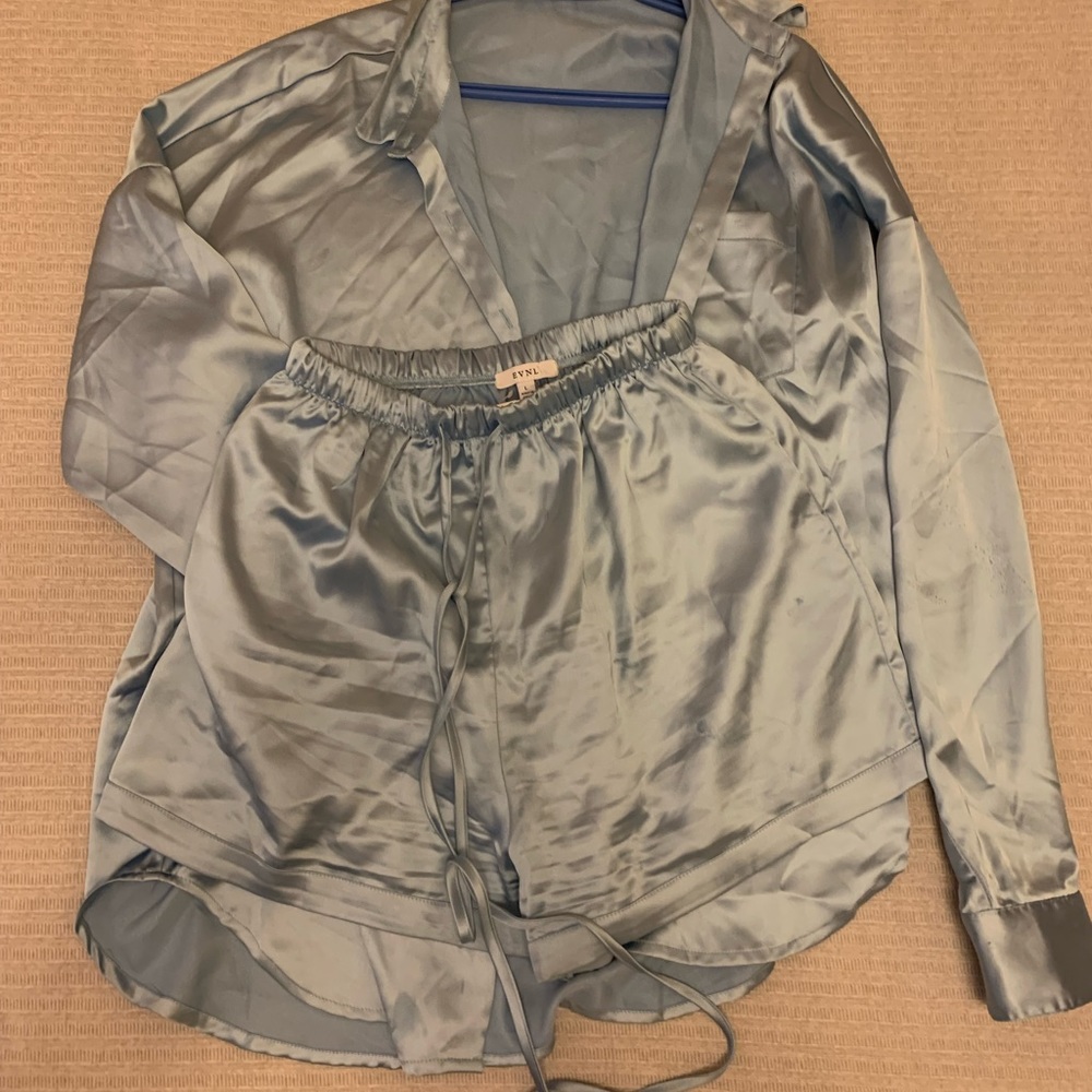 TAGS ATTACHED (bought from M Boutique) 2 piece blue satin set. - Picture 4 of 5